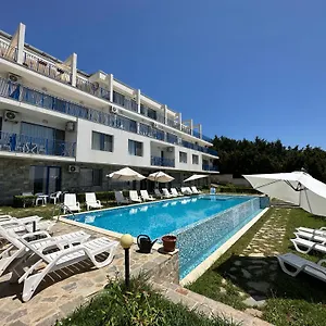 Quiet Bay Guest house